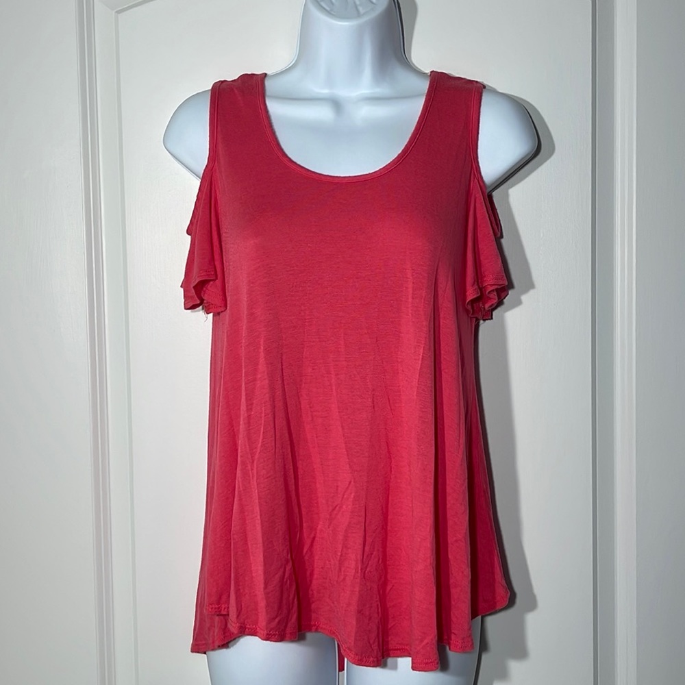 Discreet pink top